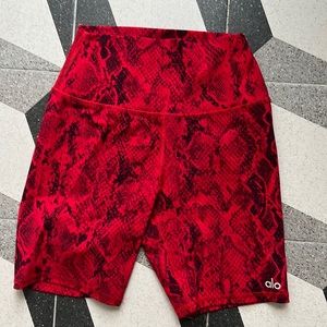 Perfect condition Alo Bike Shorts Size XS